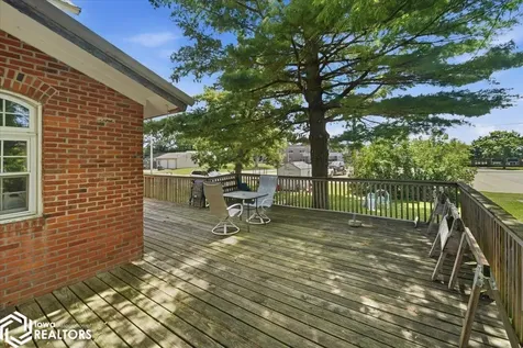 922 3rd Avenue Ackley IA 50601
