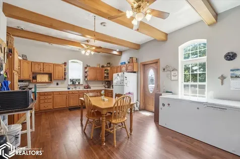 922 3rd Avenue Ackley IA 50601