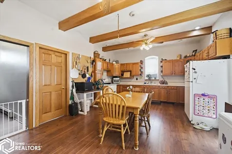 922 3rd Avenue Ackley IA 50601