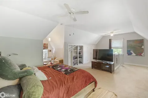 636 2nd Street NE Mason City IA 50401