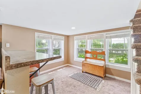 636 2nd Street NE Mason City IA 50401
