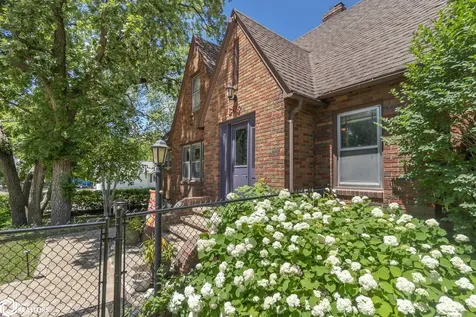 636 2nd Street NE Mason City IA 50401
