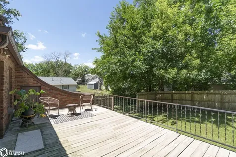 636 2nd Street NE Mason City IA 50401