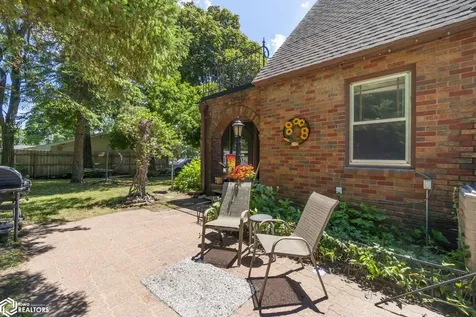 636 2nd Street NE Mason City IA 50401