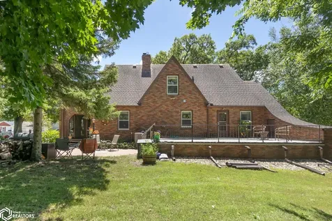 636 2nd Street NE Mason City IA 50401
