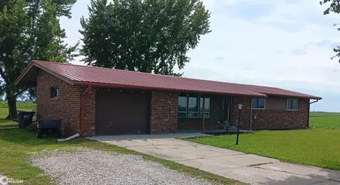 566 W Main Street Fremont IA 52561