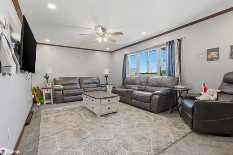 800 Terrace Drive Burlington IA 52601