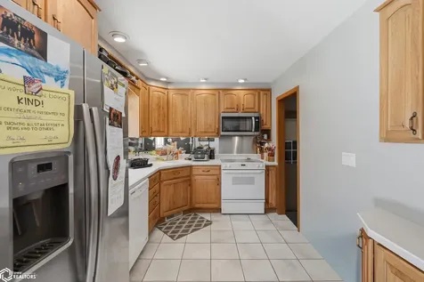800 Terrace Drive Burlington IA 52601
