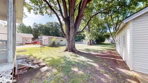 1135 1st Street SW Mason City IA 50401