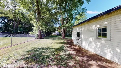 1135 1st Street SW Mason City IA 50401