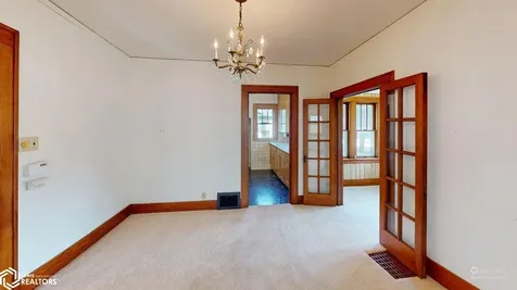 1135 1st Street SW Mason City IA 50401