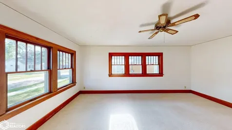 1135 1st Street SW Mason City IA 50401