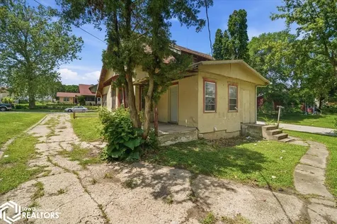 1501 11th Street Eldora IA 50627