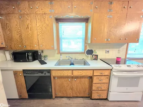 616 S Indiana Mason City IA 50401