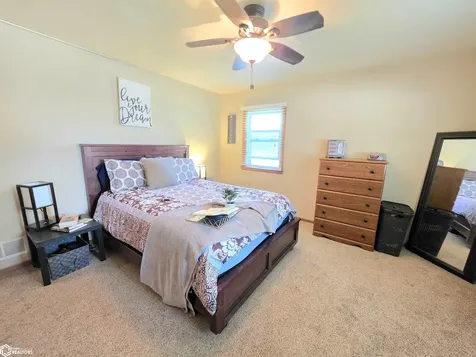 616 S Indiana Mason City IA 50401