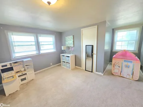 616 S Indiana Mason City IA 50401