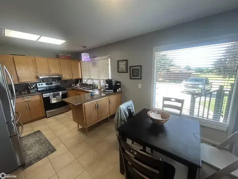609 W 12th Street Tama IA 52339