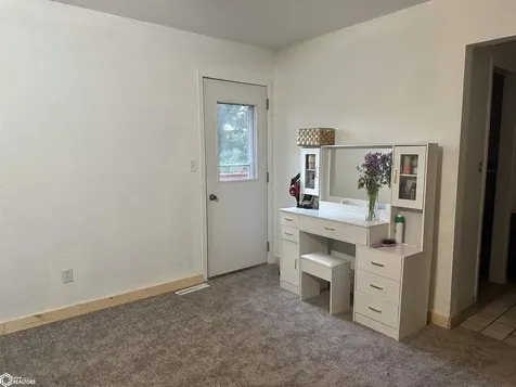 912 Country Lane Drive Keosauqua IA 52565