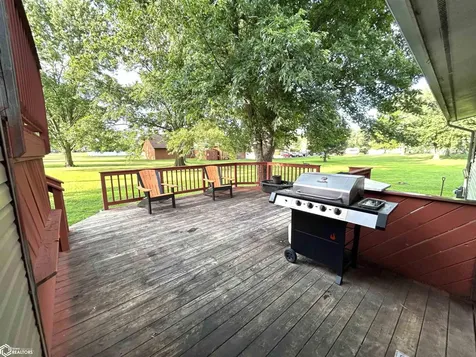 912 Country Lane Drive Keosauqua IA 52565
