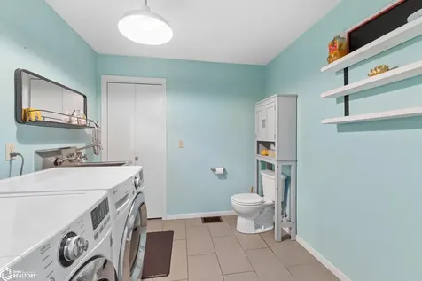 7 Woodbine Road Mason City IA 50401