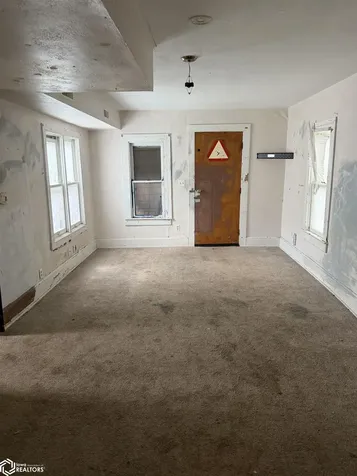 534 S Ave B Washington IA 52353