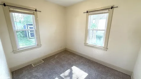 912 15th Street NE Mason City IA 50401