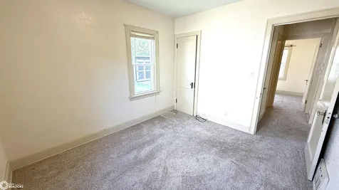 912 15th Street NE Mason City IA 50401