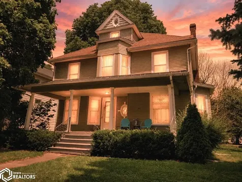 815 A Avenue E Oskaloosa IA 52577