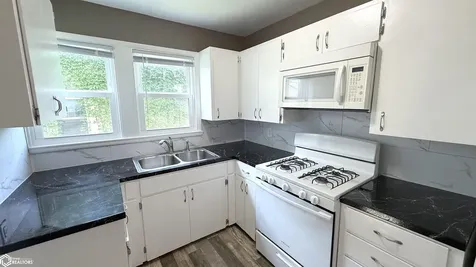 908 N Pennsylvania Avenue Mason City IA 50401