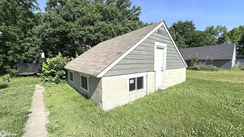 908 N Pennsylvania Avenue Mason City IA 50401