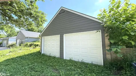 908 N Pennsylvania Avenue Mason City IA 50401