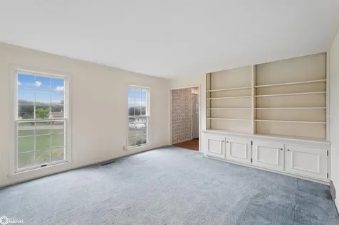 1406 S 12th Street Marshalltown IA 50158