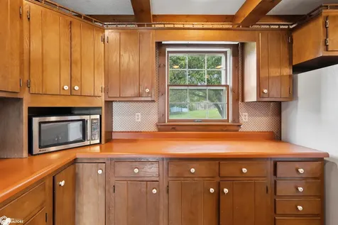 1406 S 12th Street Marshalltown IA 50158
