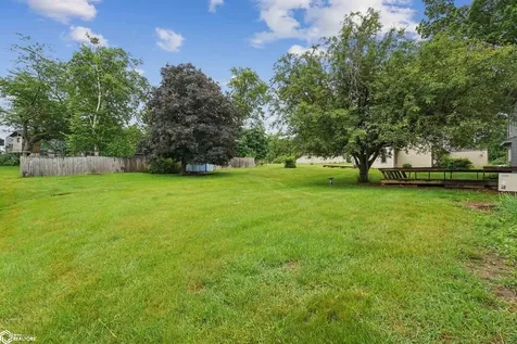 1406 S 12th Street Marshalltown IA 50158