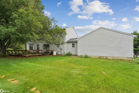 1406 S 12th Street Marshalltown IA 50158