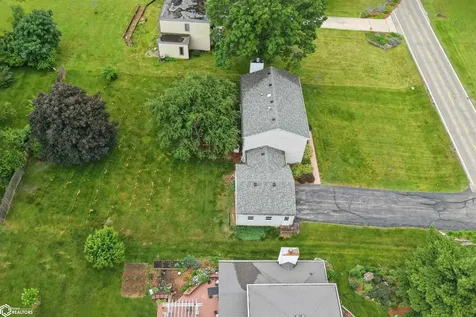 1406 S 12th Street Marshalltown IA 50158