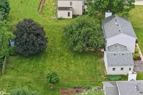 1406 S 12th Street Marshalltown IA 50158