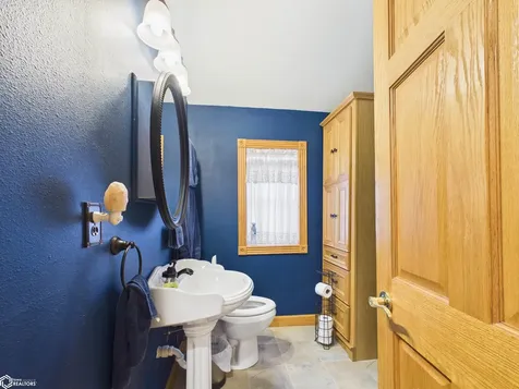 339 N Pine Street Fremont IA 52561