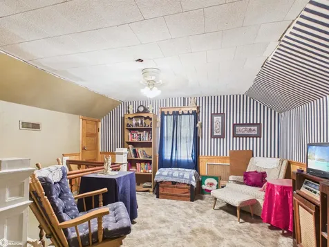 339 N Pine Street Fremont IA 52561