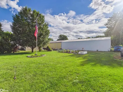 339 N Pine Street Fremont IA 52561