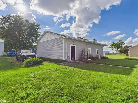 339 N Pine Street Fremont IA 52561