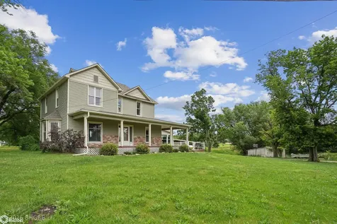 512 N D Street Albia IA 52531