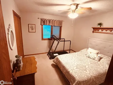 101 Southview Circle Sheffield IA 50475