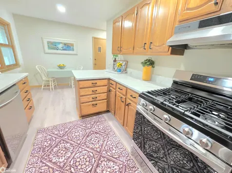 104 N Taylor Avenue Mason City IA 50401