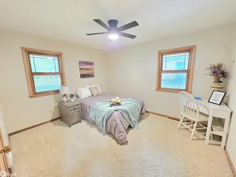104 N Taylor Avenue Mason City IA 50401