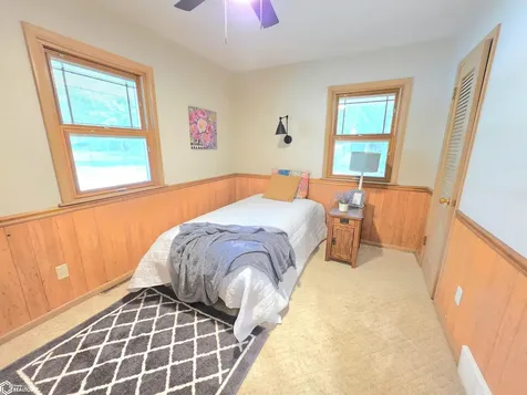 104 N Taylor Avenue Mason City IA 50401