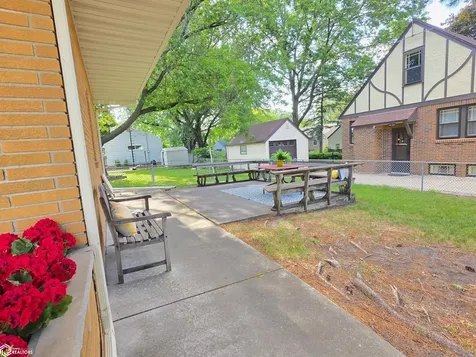 104 N Taylor Avenue Mason City IA 50401