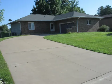14 Greenbrier Keokuk IA 52632