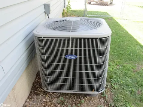 14 Greenbrier Keokuk IA 52632