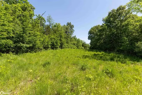 Tbd Washington Road West Burlington IA 52655